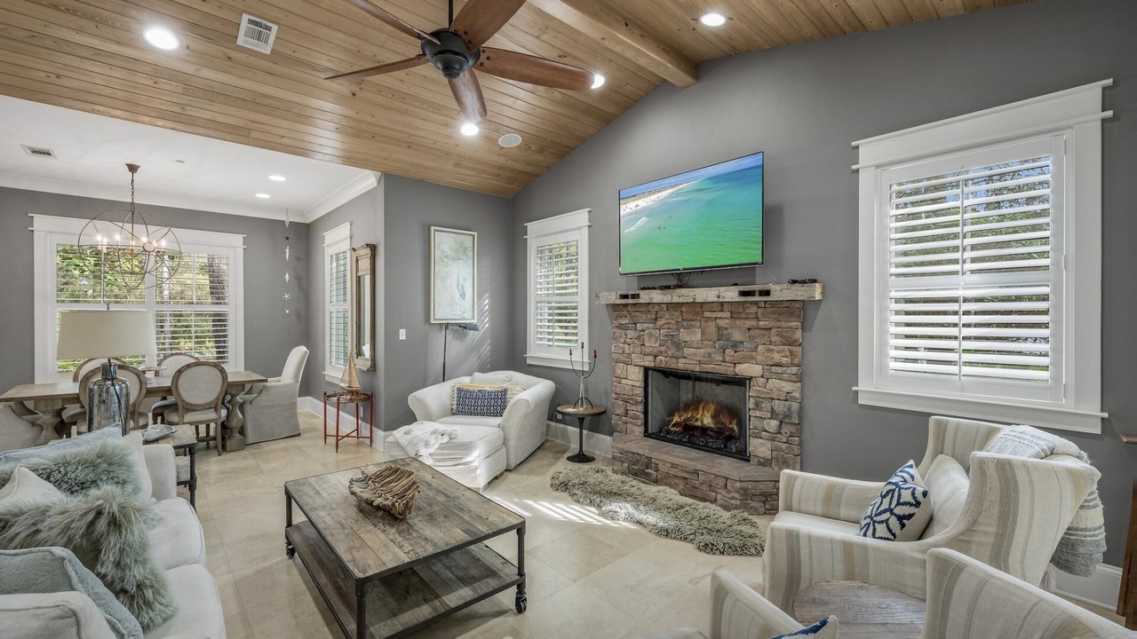 Photo of Livingroom in Sugarwood Beach