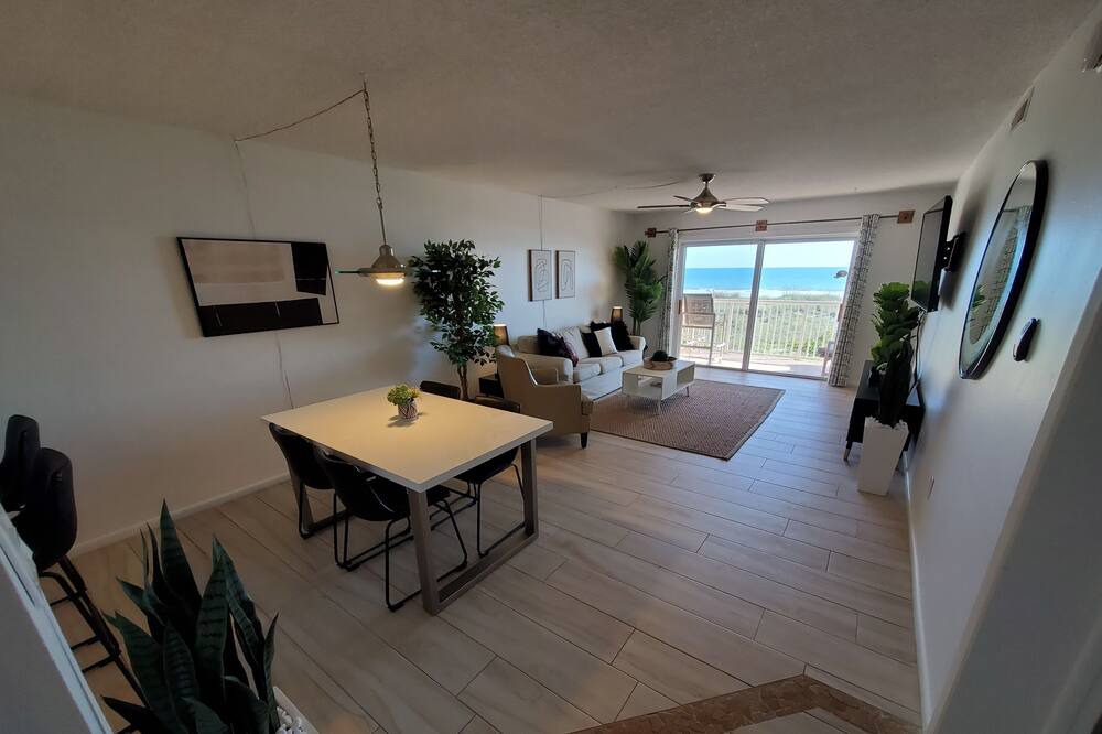Photo of Others in Cocoa Isles
