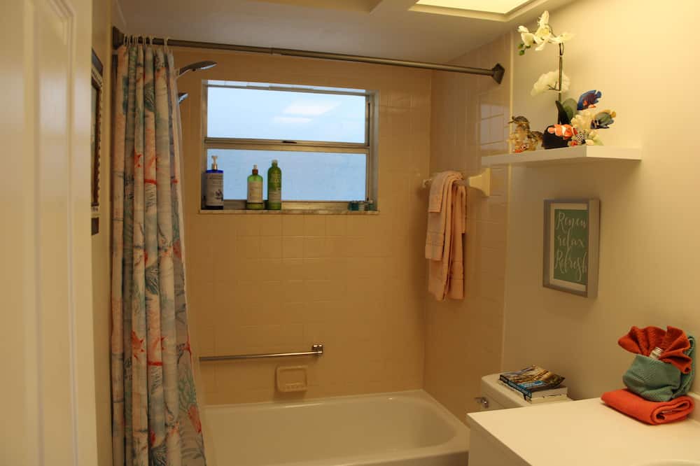 Photo of Bathroom in Pine Ridge