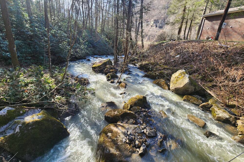 Photo of Outdoor in Haysi