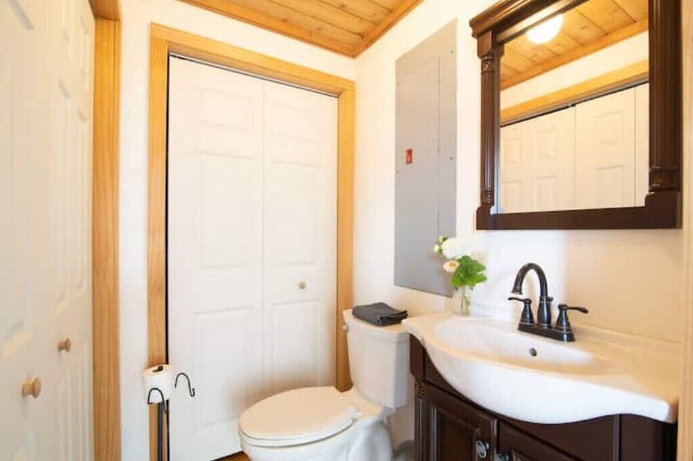 Photo of Bathroom in Lodi