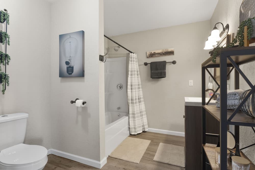 Photo of Bathroom in Lodi