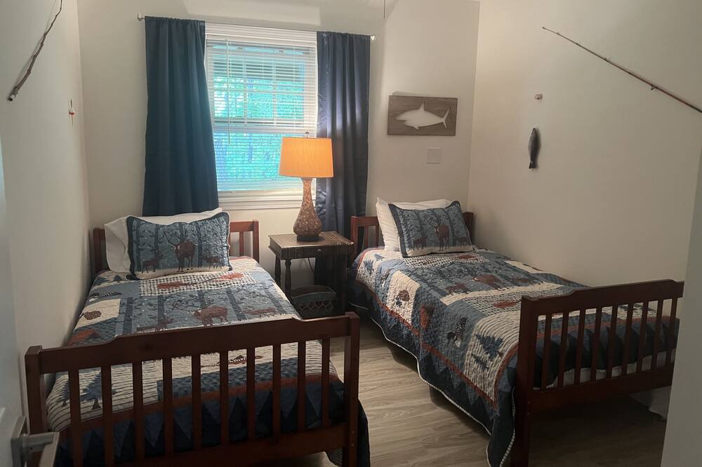 Photo of Bedroom in Falls of Rough