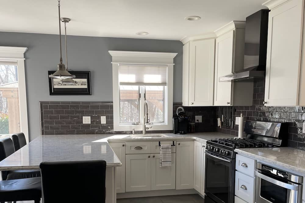 Photo of Kitchen in Wading River