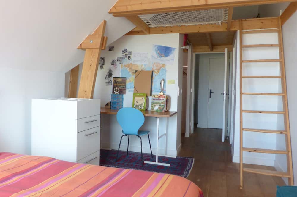 Photo of Bedroom in Port de St Goustan
