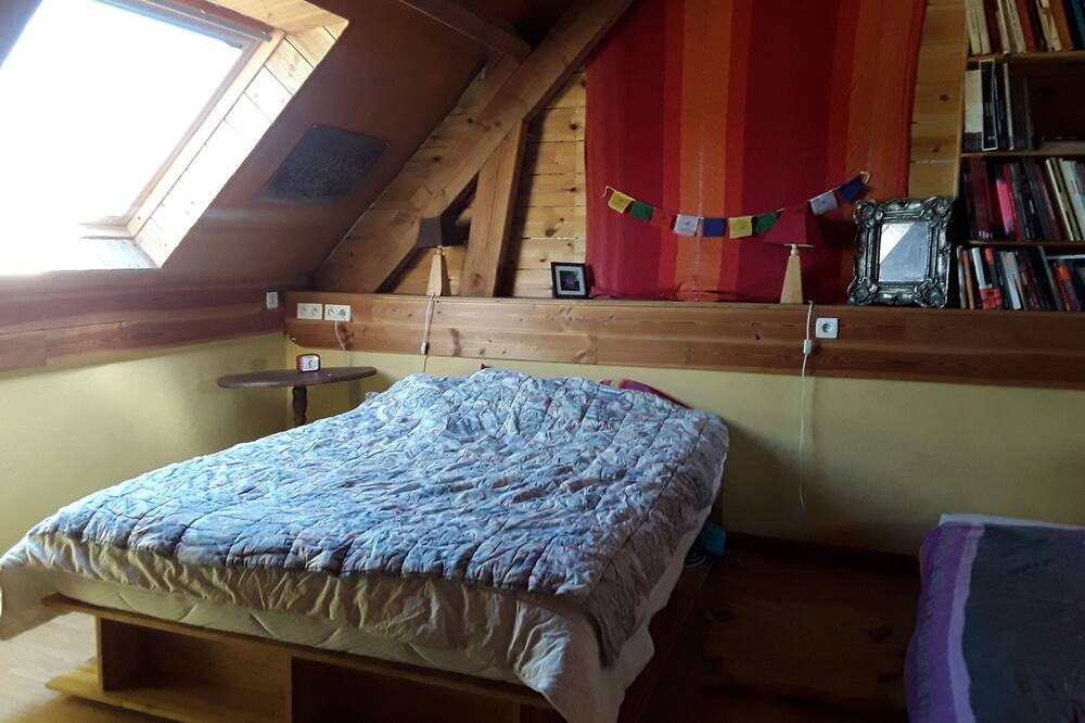 Photo of Bedroom in Tremargat