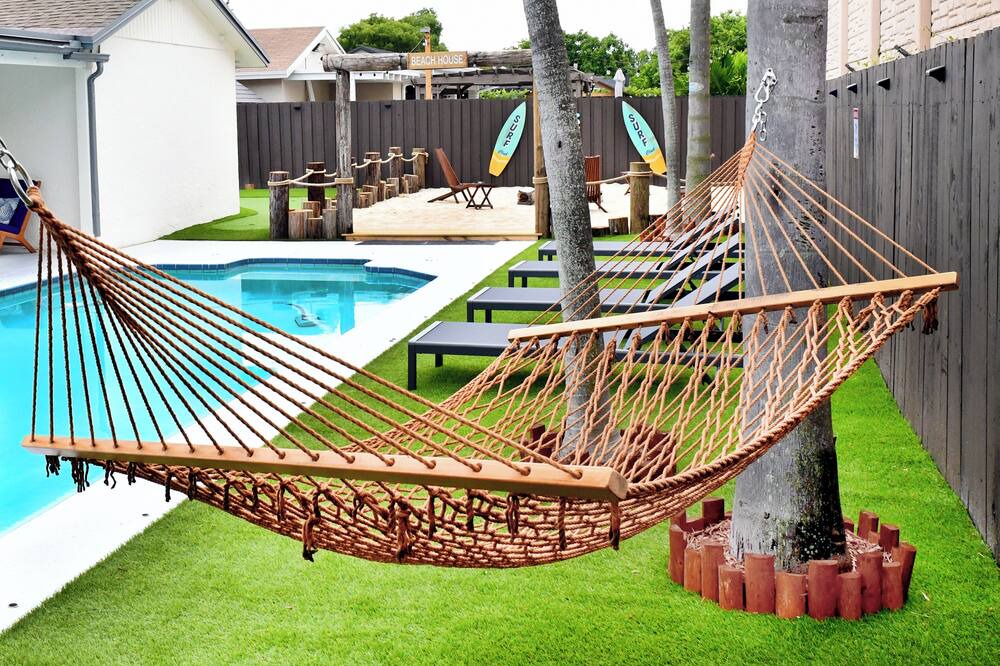Photo of Outdoor in Palmetto Estates