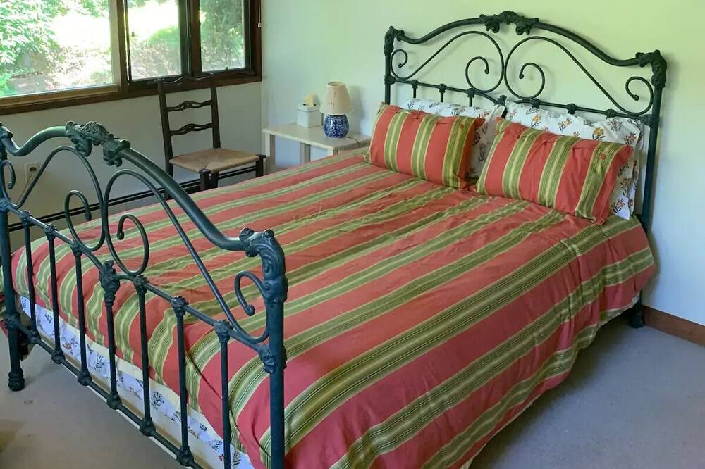 Photo of Bedroom in Gloucester
