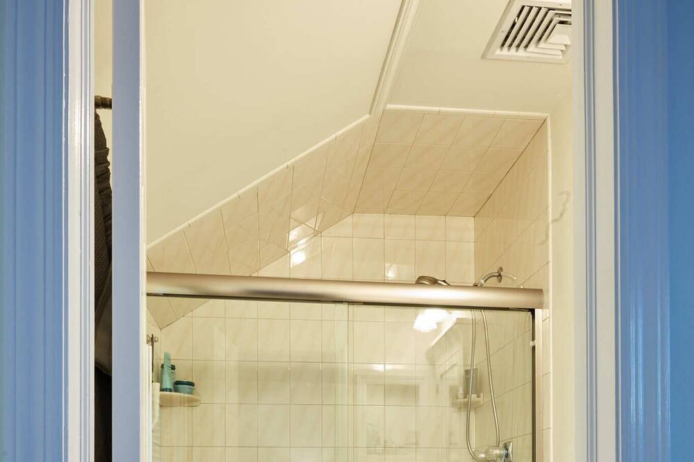 Photo of Bathroom in East Shoreham