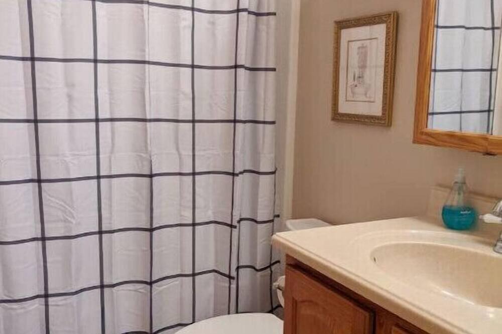 Photo of Bathroom in Falls of Rough