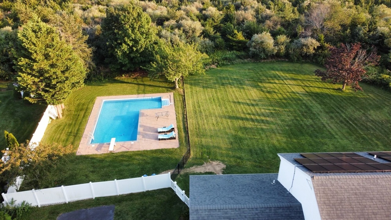 Photo of Outdoor in Calverton