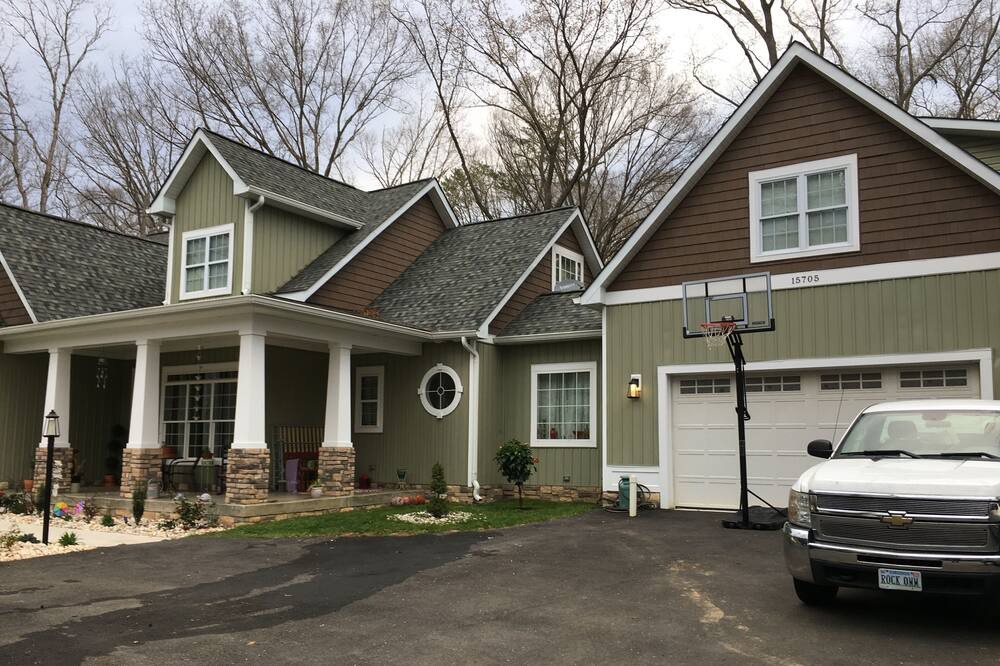 Photo of Outdoor in Montclair