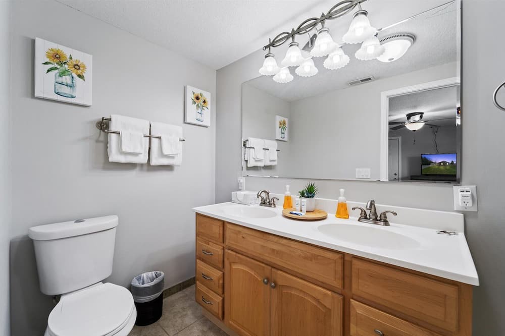 Photo of Bathroom in Saint Marys  Allen County