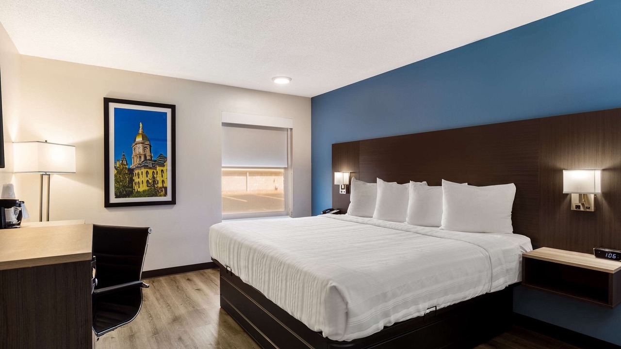 Photo of Bedroom in Roseland