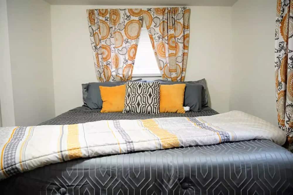 Photo of Bedroom in Southside