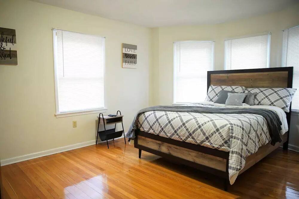 Photo of Bedroom in Southside