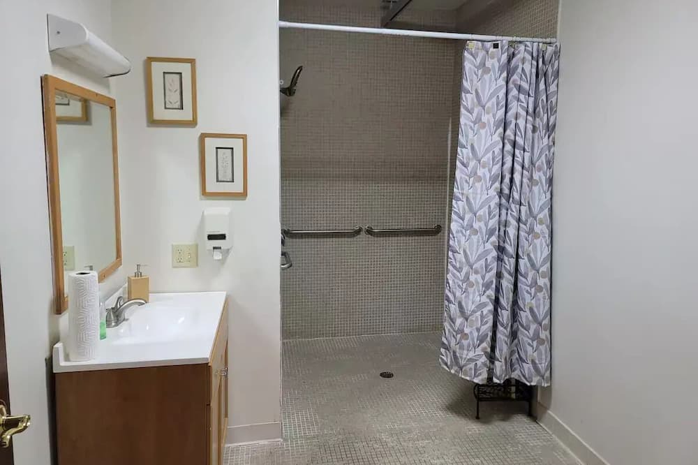 Photo of Bathroom in Southside
