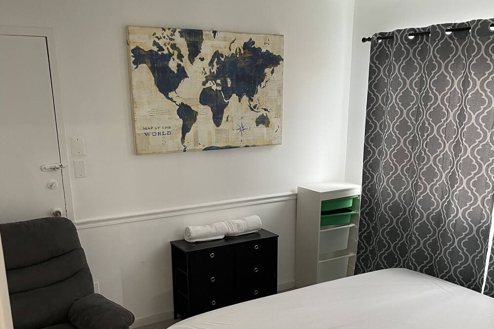 Photo of Bedroom in North Bellport