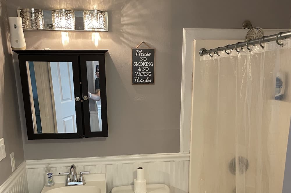 Photo of Bathroom in North Bellport
