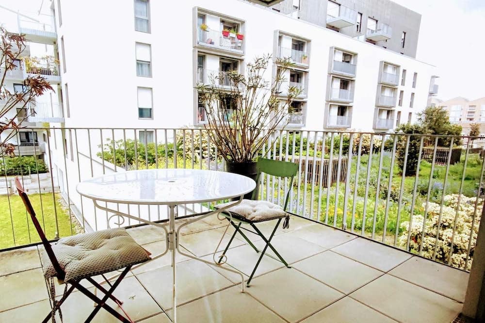 Photo of Outdoor in Bassins a Flot