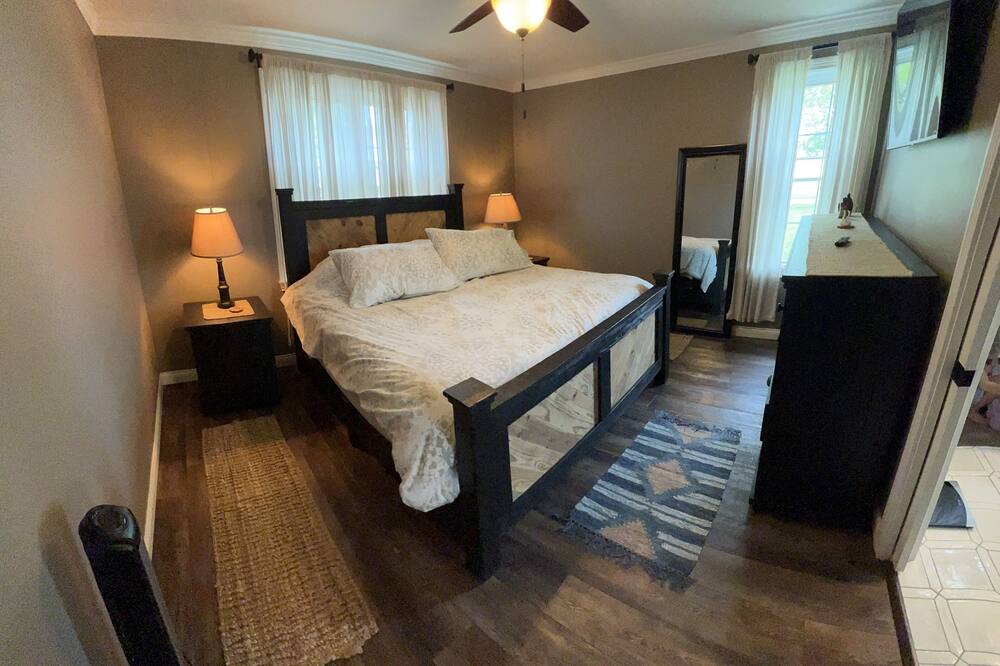 Photo of Bedroom in Linton