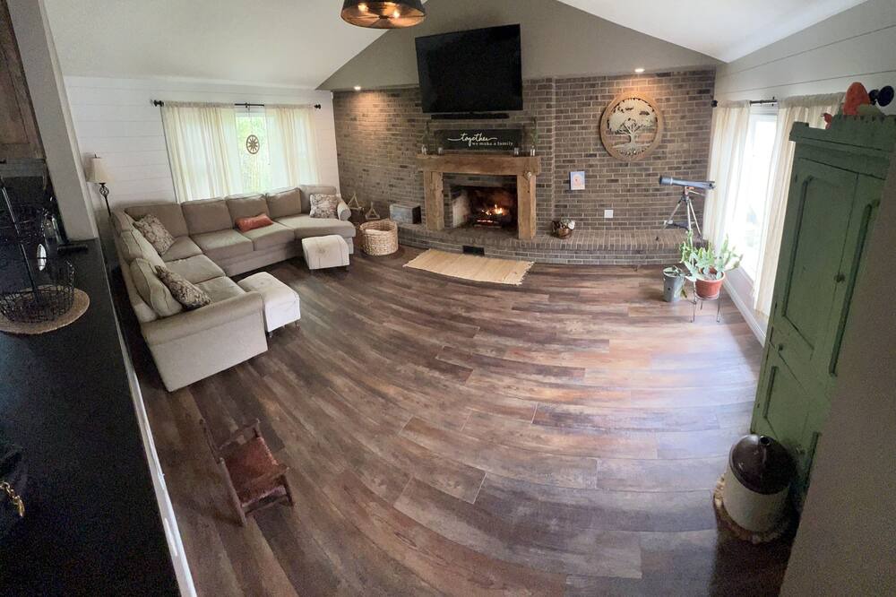 Photo of Livingroom in Linton
