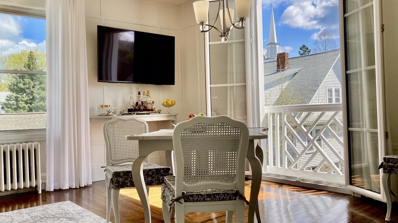 Photo of Livingroom in Quincy