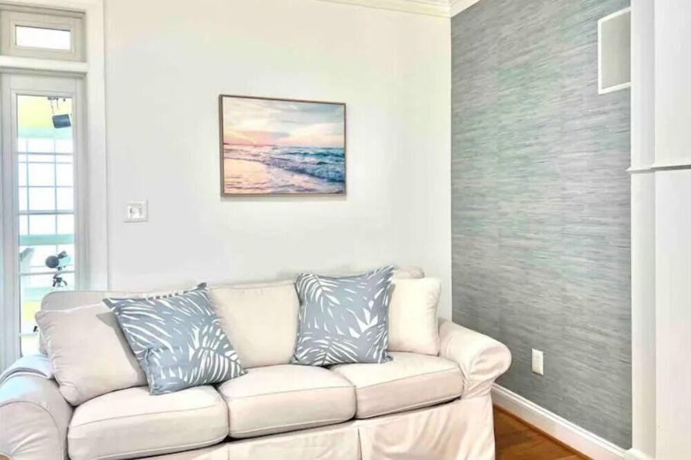 Photo of Livingroom in Mount Holly