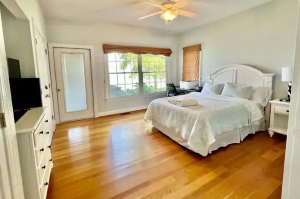 Photo of Bedroom in Mount Holly