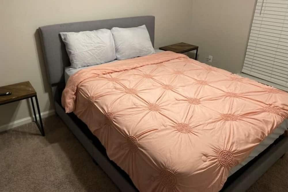 Photo of Bedroom in Tallahassee