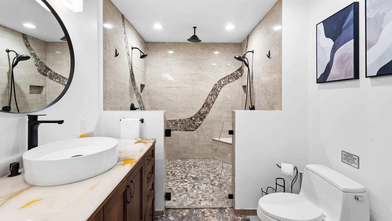 Photo of Bathroom in Davie