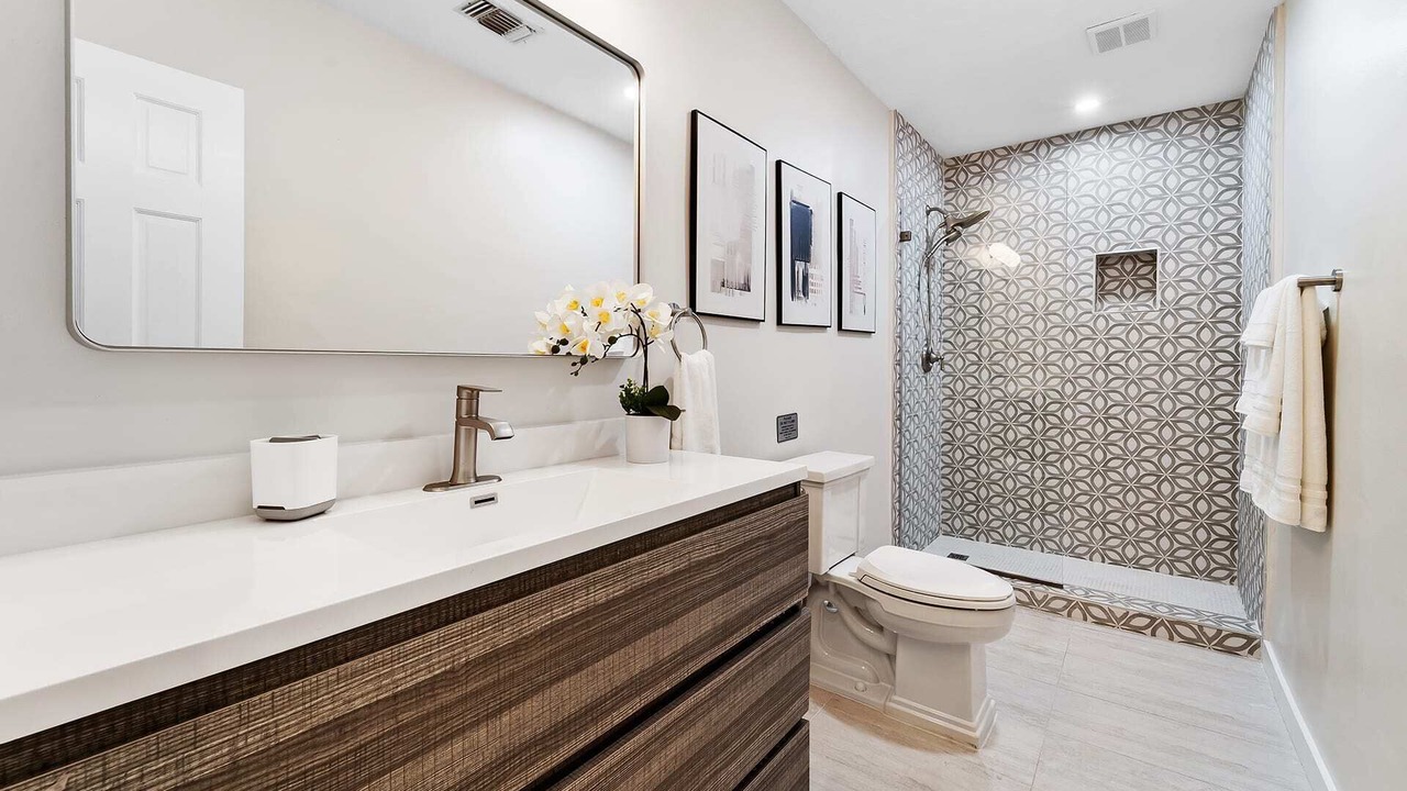 Photo of Bathroom in Davie