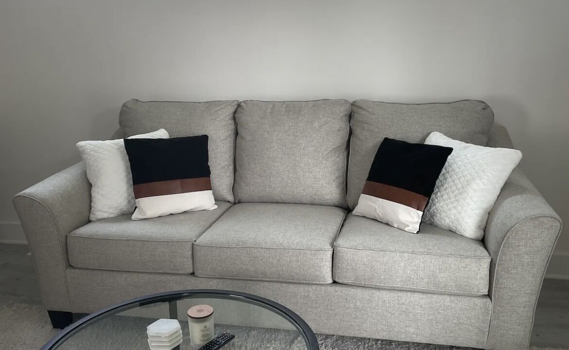 Photo of Livingroom in Holy Cross
