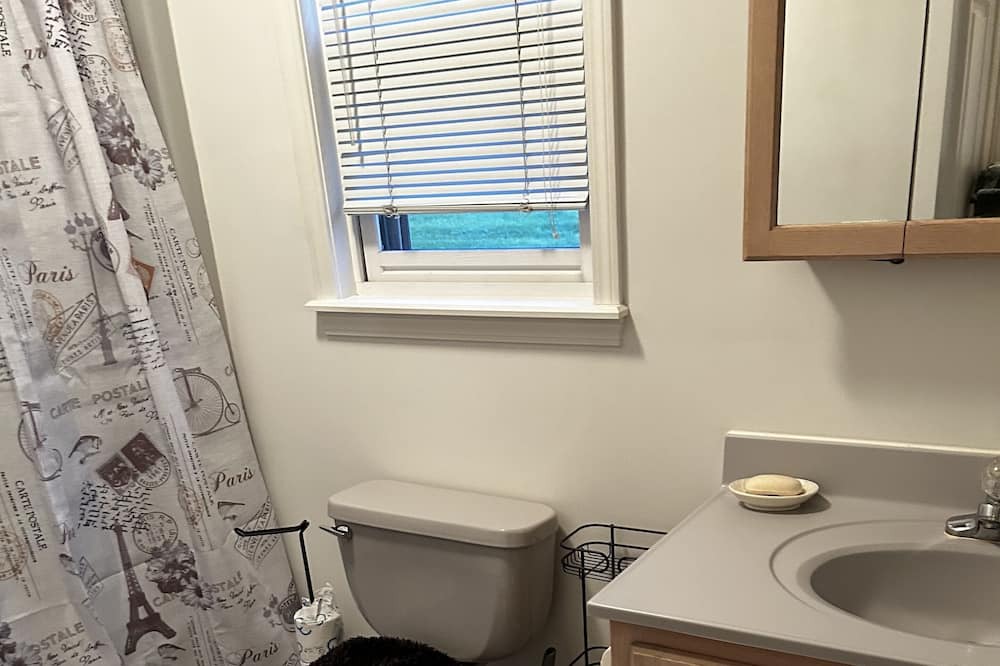 Photo of Bathroom in Brockport