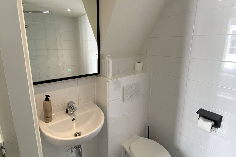 Photo of Bathroom in Nieuwmarkt en Lastage