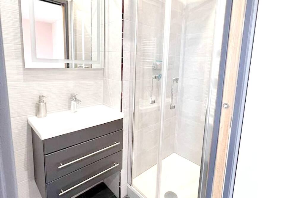 Photo of Bathroom in Saint-Brieuc