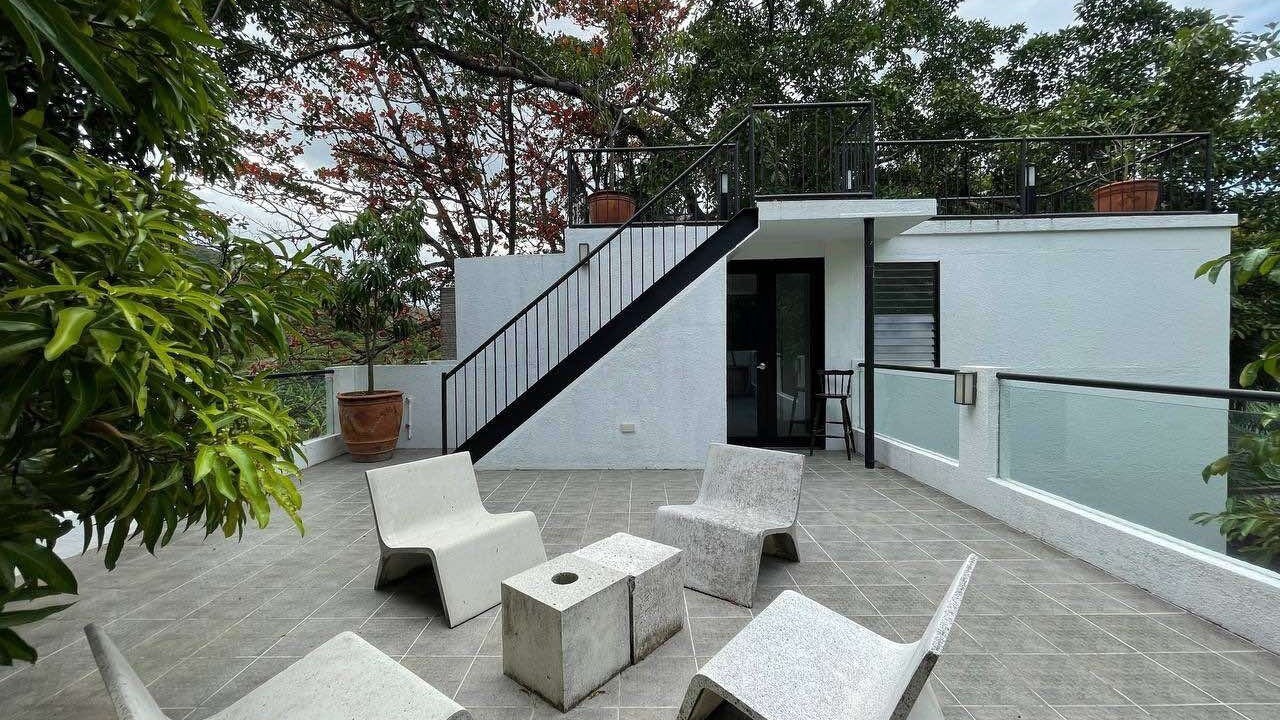 Photo of Outdoor in Lian