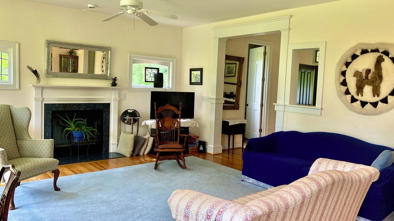 Photo of Livingroom in North Garden