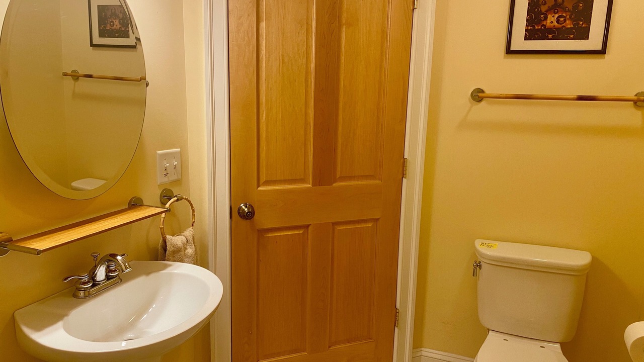 Photo of Bathroom in North Garden