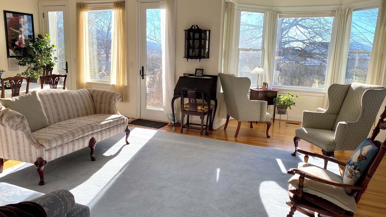 Photo of Livingroom in North Garden