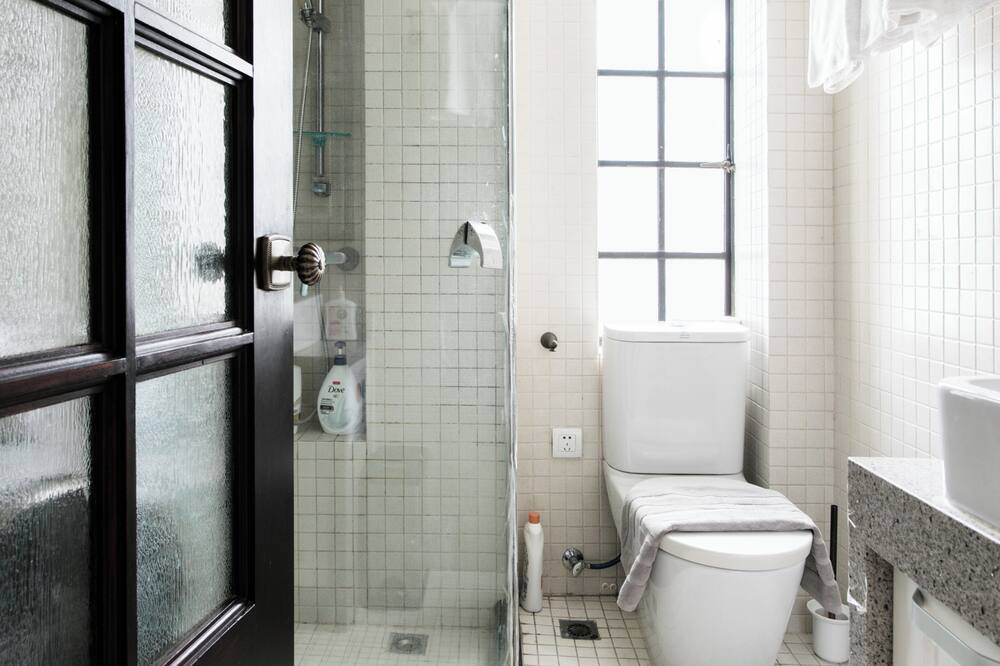 Photo of Bathroom in Jing'an