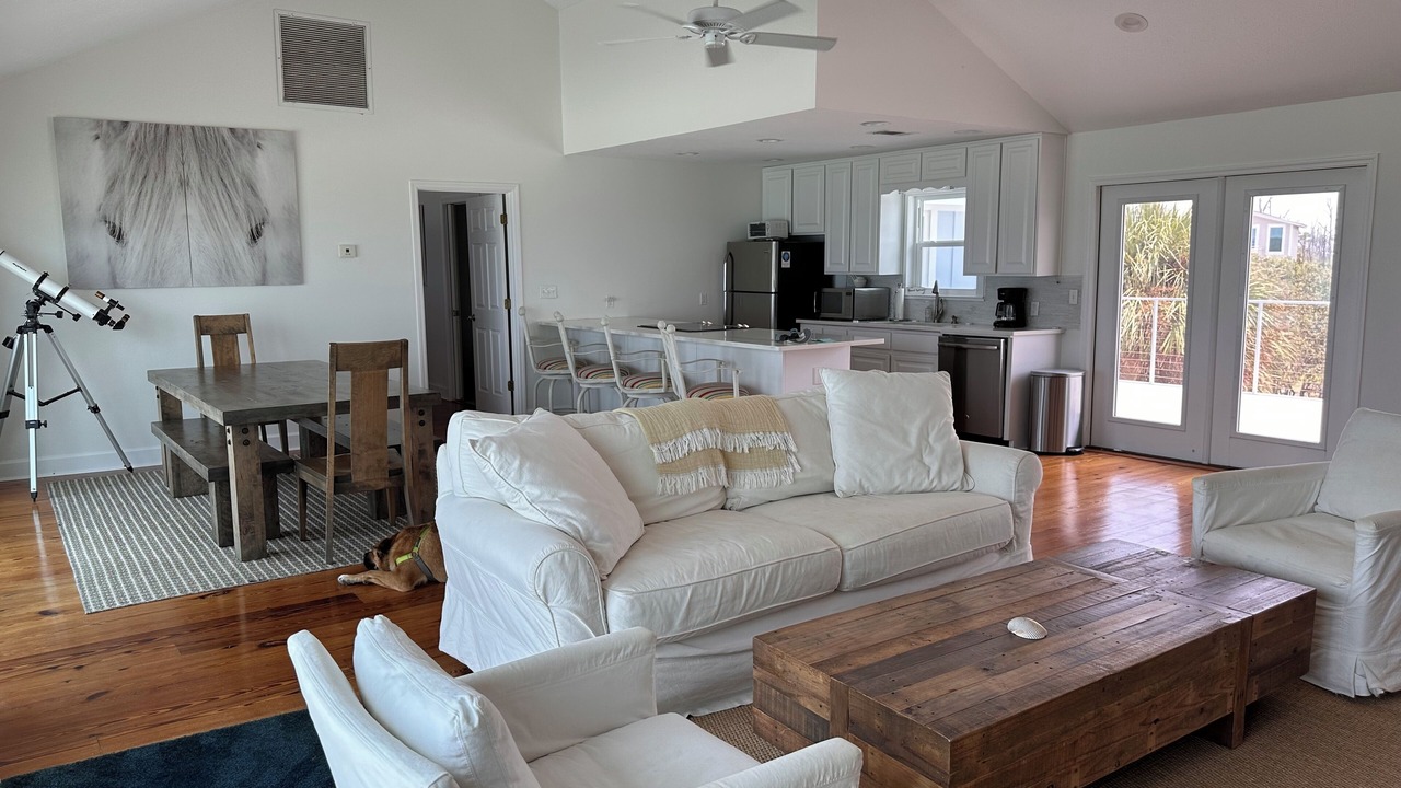 Photo of Livingroom in Port St. Joe