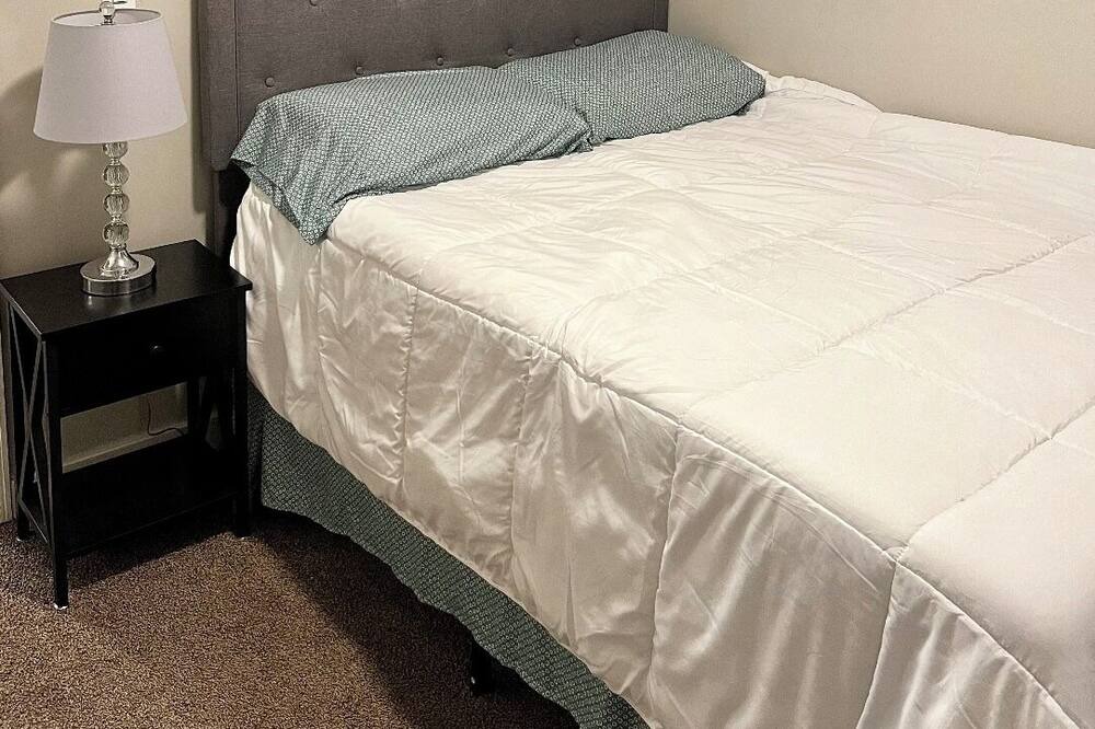 Photo of Bedroom in Ronkonkoma