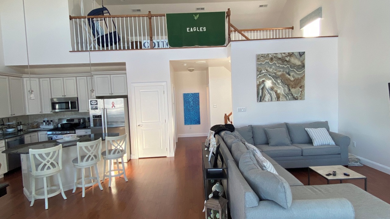 Photo of Livingroom in A-Zone
