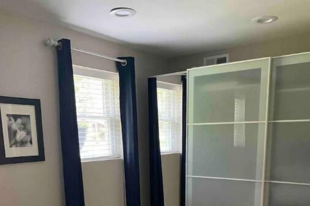 Photo of Bedroom in Smithtown