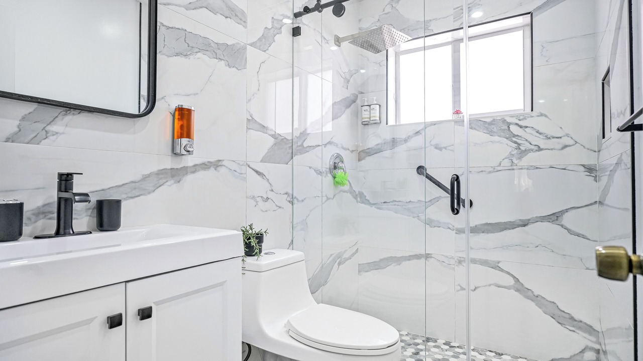 Photo of Bathroom in Coral Way