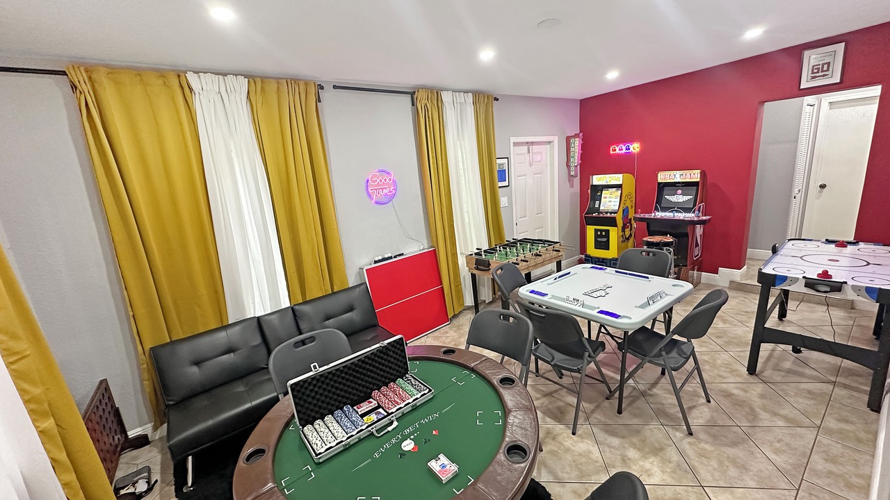 Photo of Bedroom in Coral Way
