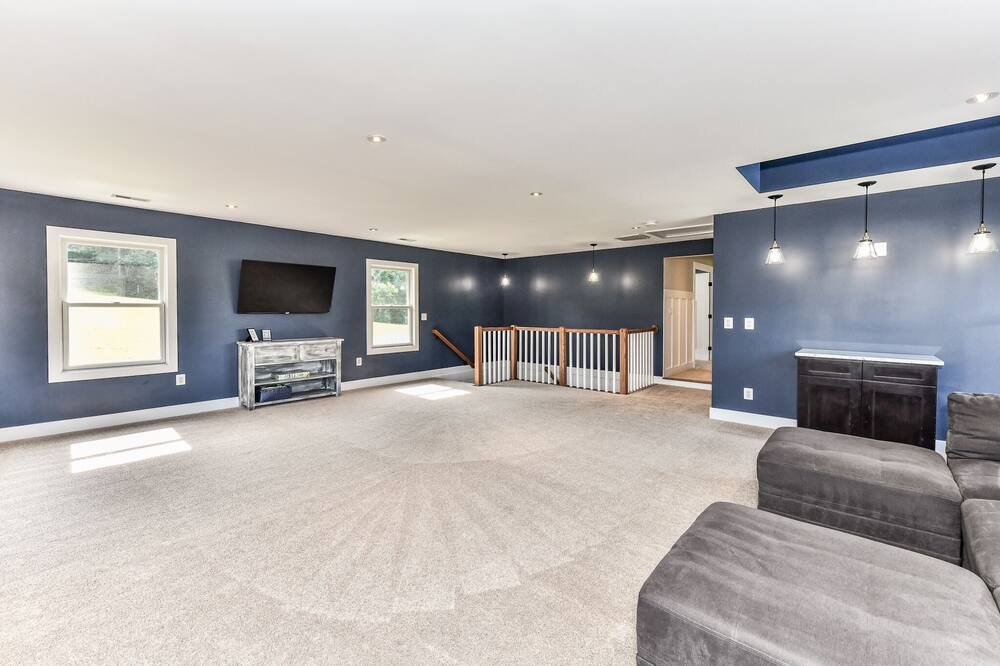 Photo of Bedroom in Paeonian Springs