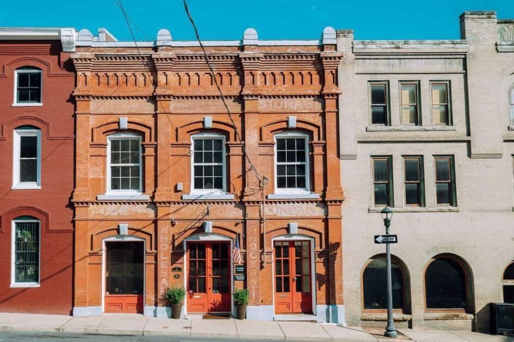 Photo of Others in Staunton