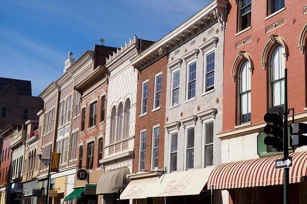 Photo of Outdoor in Staunton